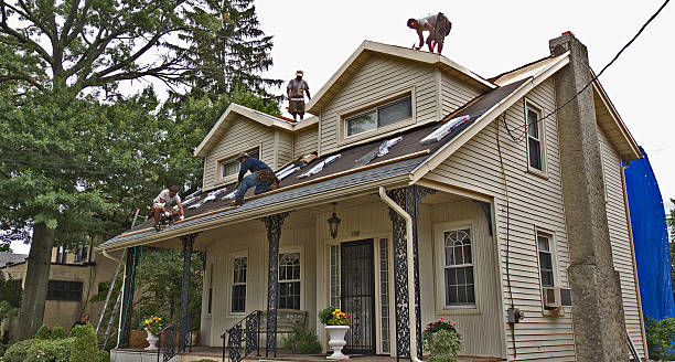 Quick and Trustworthy Emergency Roof Repair Services in Glencoe, IL